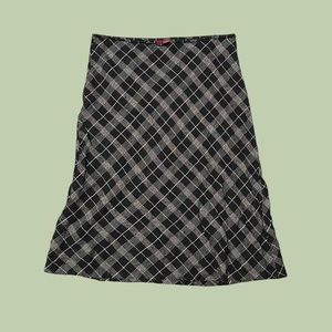 🌥️plaid/tartan midi skirt